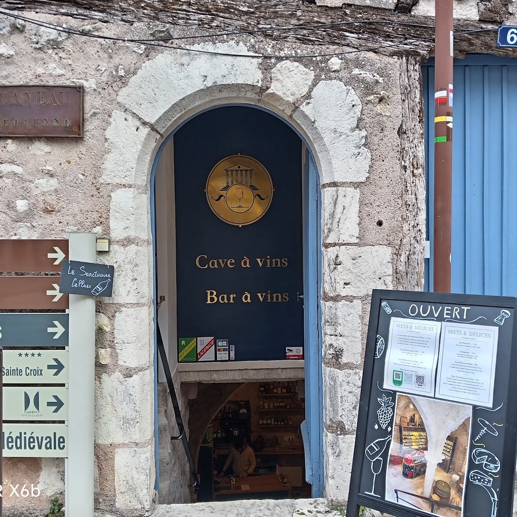 Cave / Bar à vins Le Sanctuaire Cellars 2